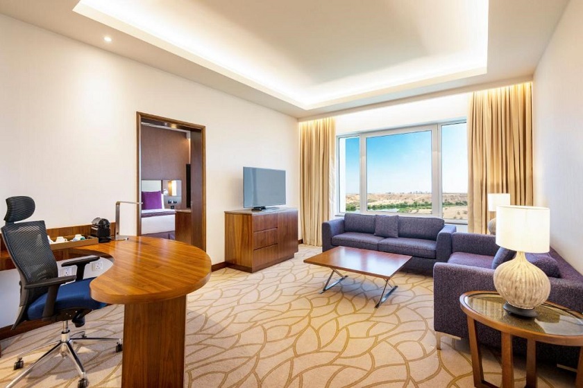 Crowne Plaza Muscat OCEC an IHG Hotel - One Bedroom King Suite