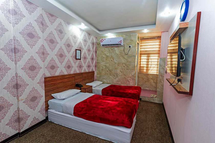 هتل ایران اهواز - اتاق دو تخته تویین