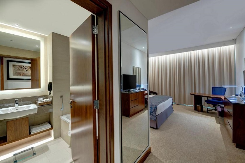 Crowne Plaza Muscat OCEC an IHG Hotel - Junior King Suite