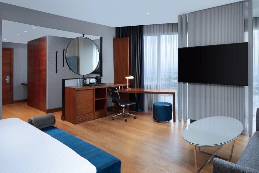 Delta Hotels By Marriott Istanbul Levent - Corner Deluxe Room