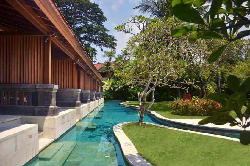 Nusa Dua Beach Hotel & Spa, Bali - Facade