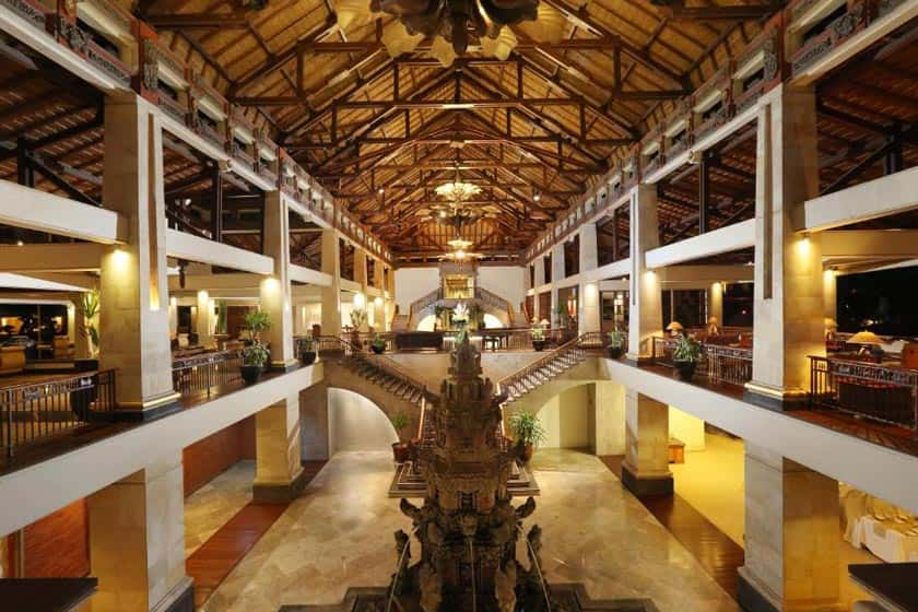 Nusa Dua Beach Hotel & Spa, Bali - Lobby