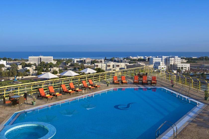 City Seasons Hotel & Suites Muscat - Pool