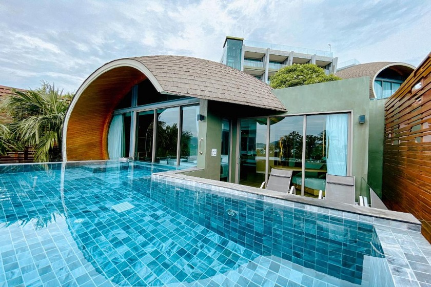 Crest Resort & Pool Villas Puket - Premier Pool Villa