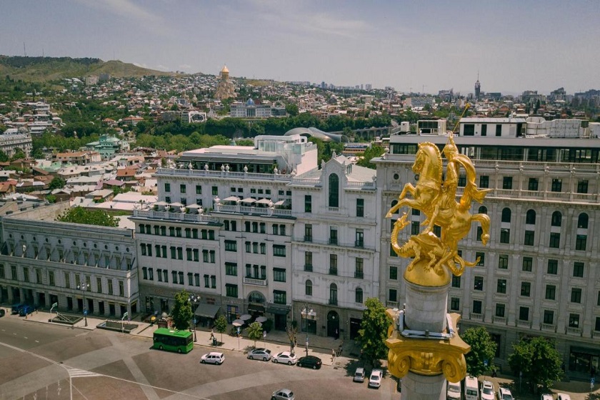 Monograph Freedom Square Tbilisi - Facade