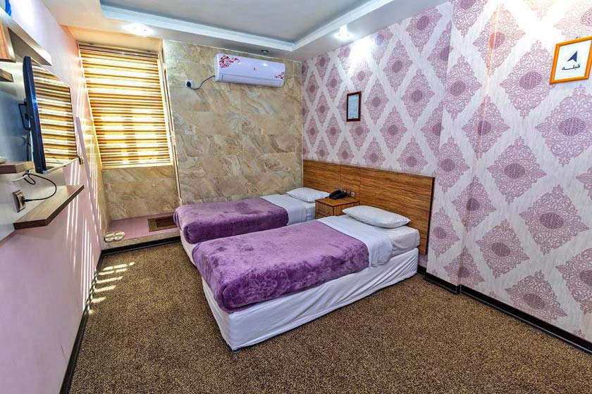 هتل ایران اهواز - اتاق دو تخته تویین