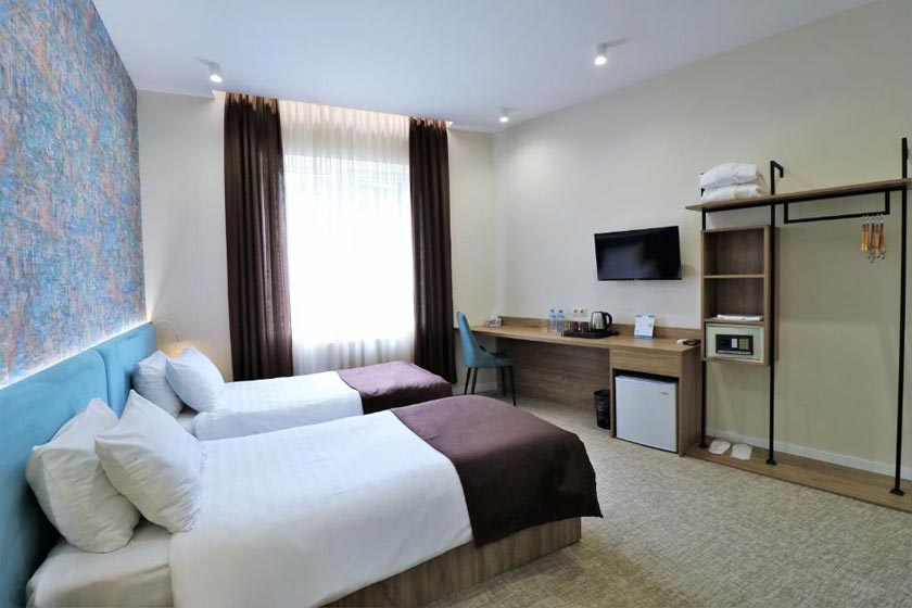 City Inn Tbilisi - Double or Twin Room with Balcony