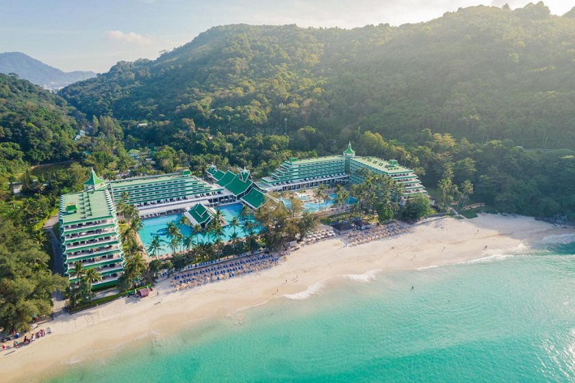 Le Meridien Phuket Beach Resort  - Facade