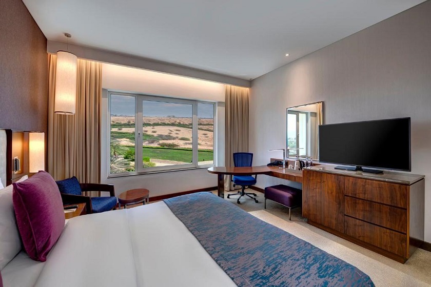 Crowne Plaza Muscat OCEC an IHG Hotel - One Bedroom King Suite