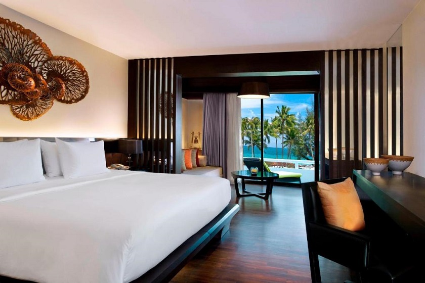 Le Meridien Phuket Beach Resort - Junior Suite