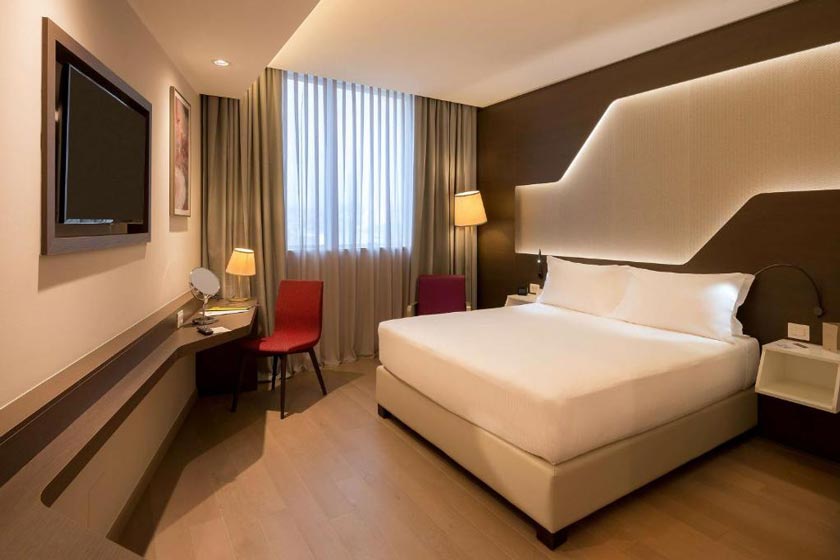 DoubleTree by Hilton Yerevan City Centre - Deluxe King Room