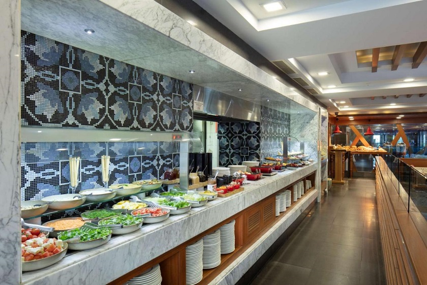 DoubleTree by Hilton Kusadasi - Food And Drink