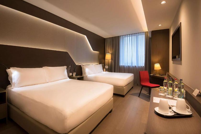 DoubleTree by Hilton Yerevan City Centre - Deluxe Queen Room