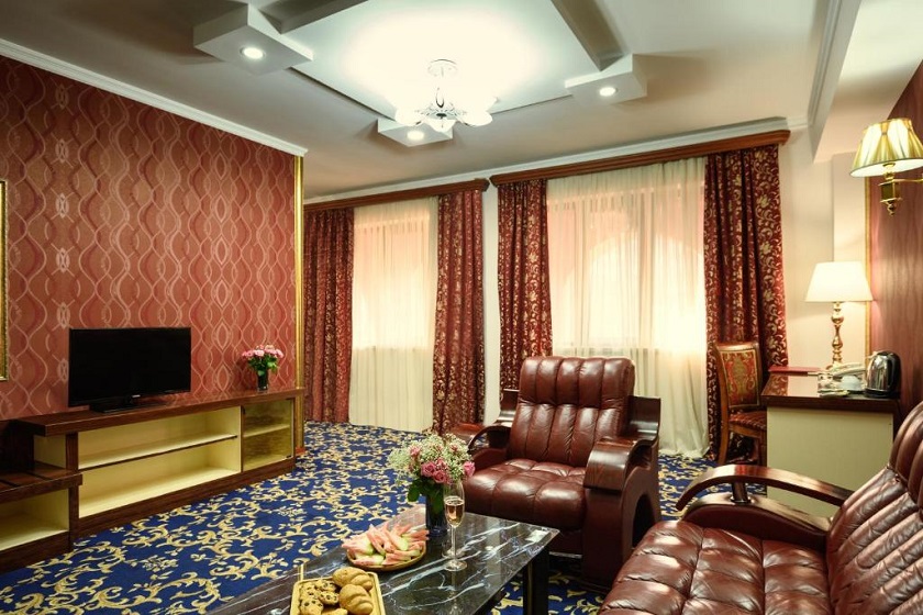 Royal Plaza by Stellar Hotels Yerevan - Superior Suite