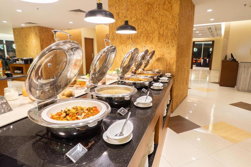 Tamu Hotel & Suites Kuala Lumpur - Food And Drink