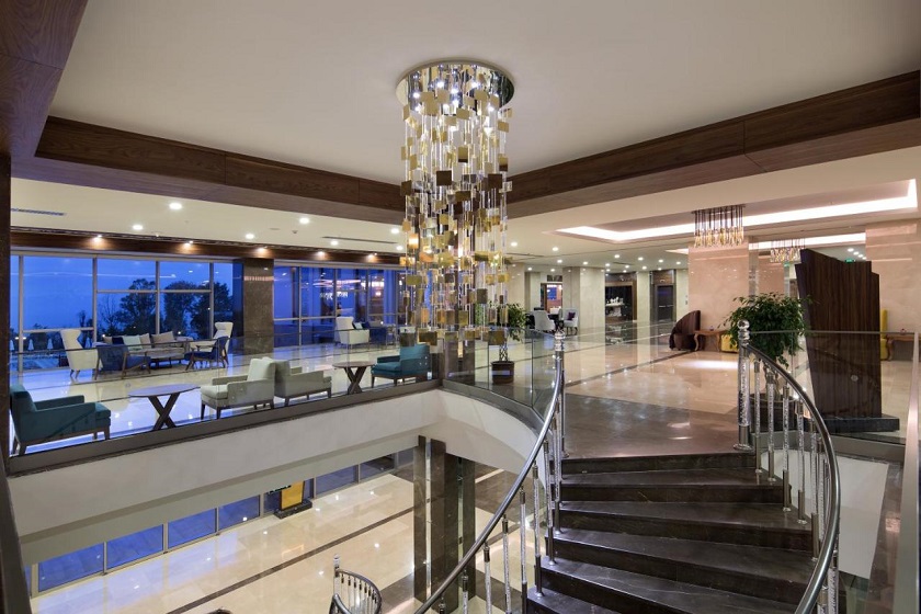 Ramada Resort & Golf Kusadasi - Lobby