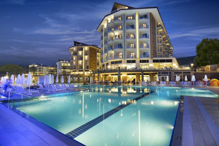 Ramada Resort & Golf Kusadasi - Pool