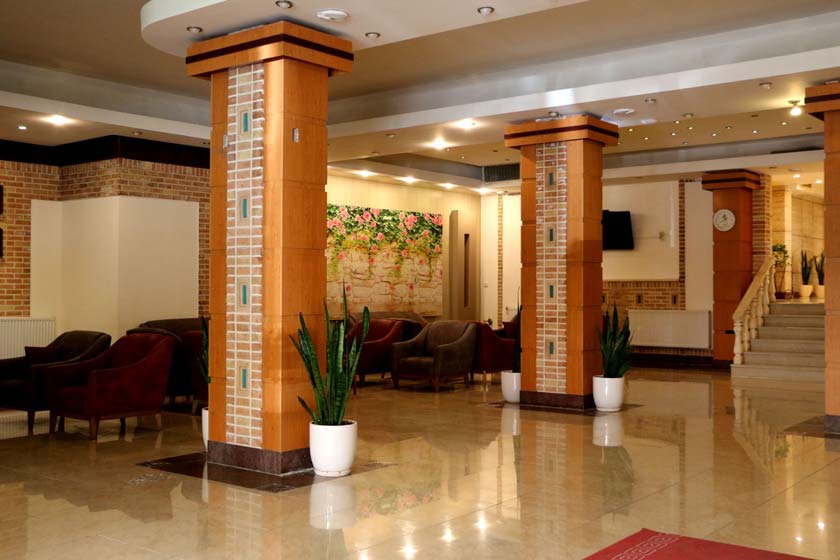 هتل آریانا شیراز - لابی