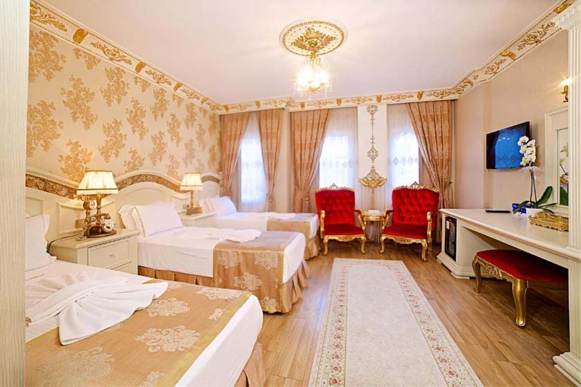 White House Hotel Istanbul - Triple Room