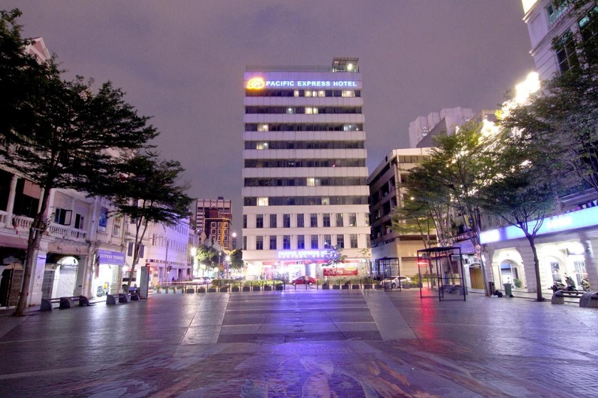 Pacific Express Hotel Central Market - Facade