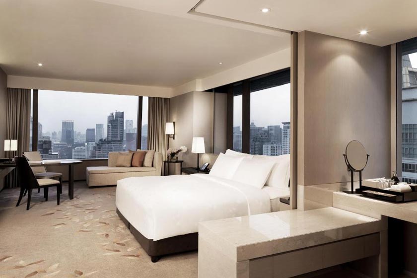 The Okura Prestige Bangkok - Deluxe Corner King room