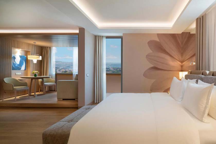 Movenpick Hotel Istanbul Bosphorus - Suite Room Bosphorus View One King Bed