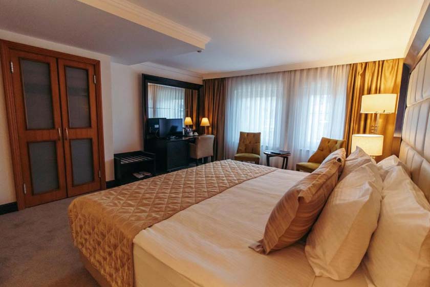 CK Farabi Hotel Ankara - Suite with Hot Tub