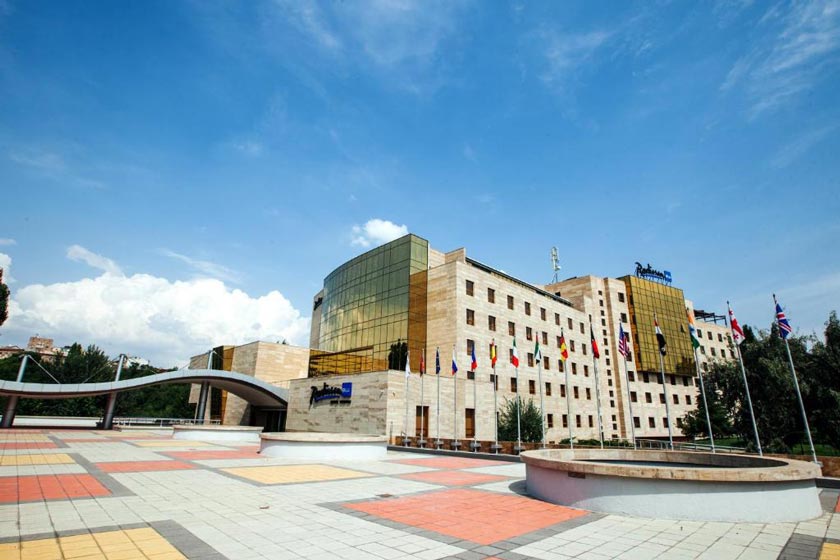 Radisson Blu Hotel Yerevan - Facade