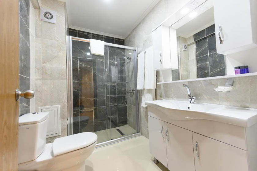 Entes Apart Hotel Istanbul - Ground Floor One Bedroom Apartment