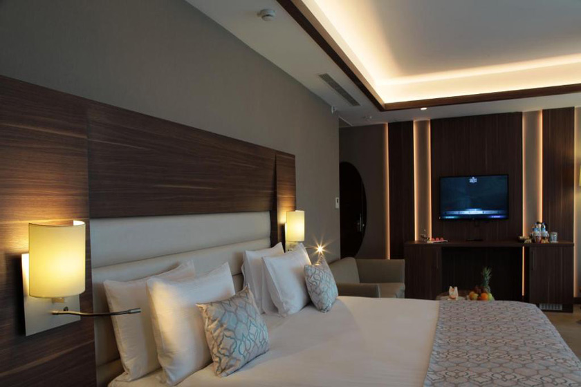 Bricks Hotel Istanbul - Corner Suite with Free Airport Transfer