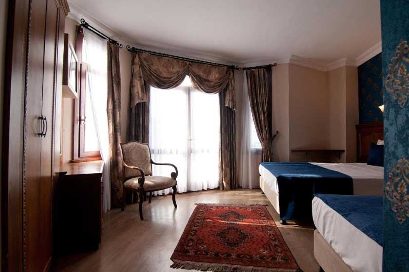 Artefes Hotel Old City Istanbul - Deluxe Triple Room