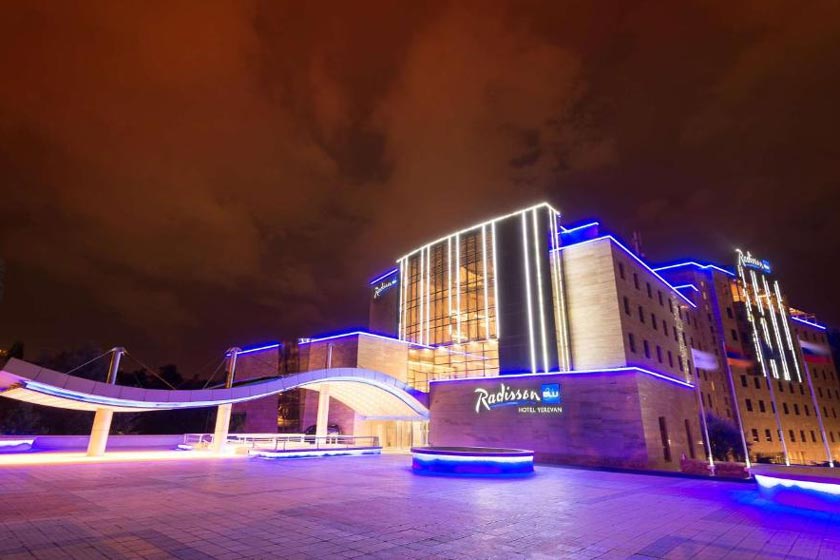 Radisson Blu Hotel Yerevan - Facade