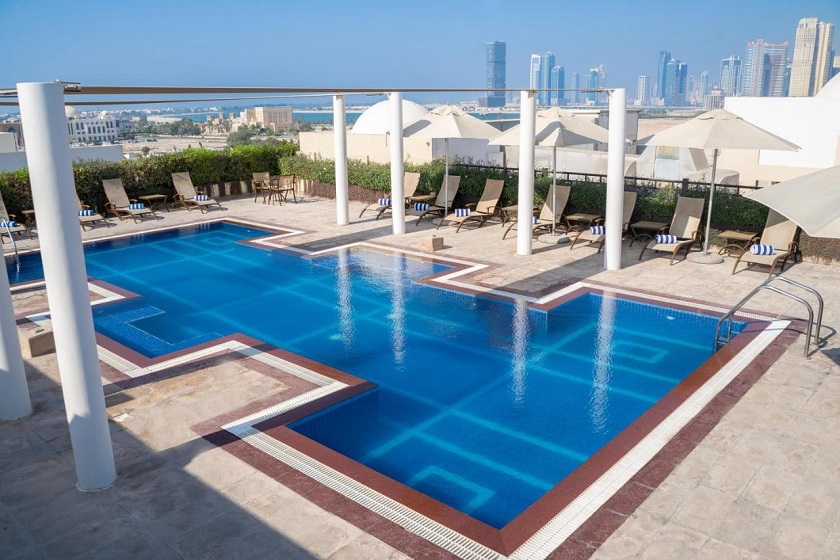 Movenpick Hotel Apartments Al Mamzar Dubai - Pool