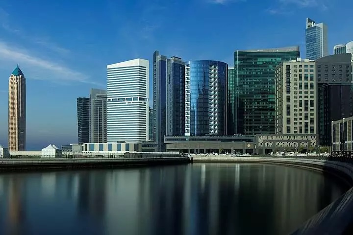 Radisson Blu Hotel Dubai - Facade