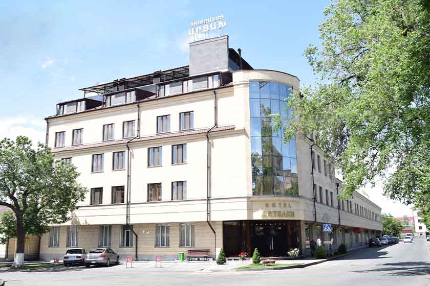 Artsakh Hotel Yerevan - Facade