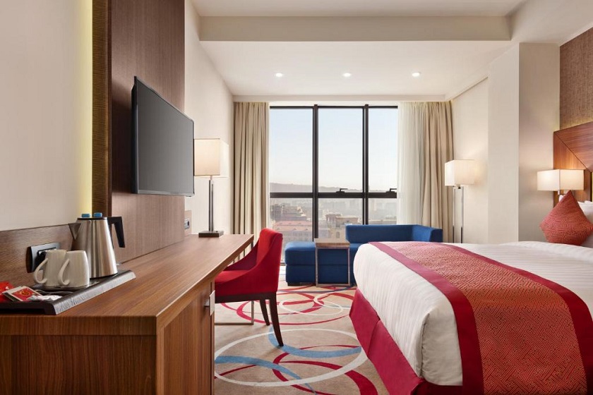 Ramada Hotel & Suites by Wyndham Yerevan - Standard King Room