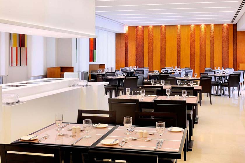 Hues Boutique Hotel Dubai - Restaurant