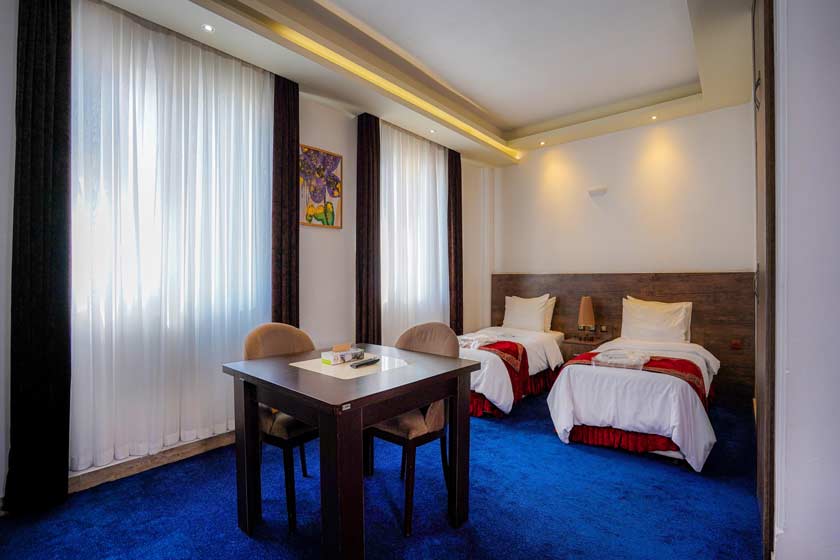 هتل ابریشمی لاهیجان - اتاق دو تخته