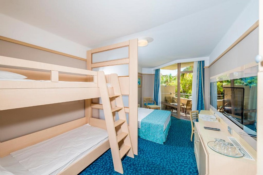 VONRESORT Golden Coast & Aqua Antalya - Family Room With Bunk Bed