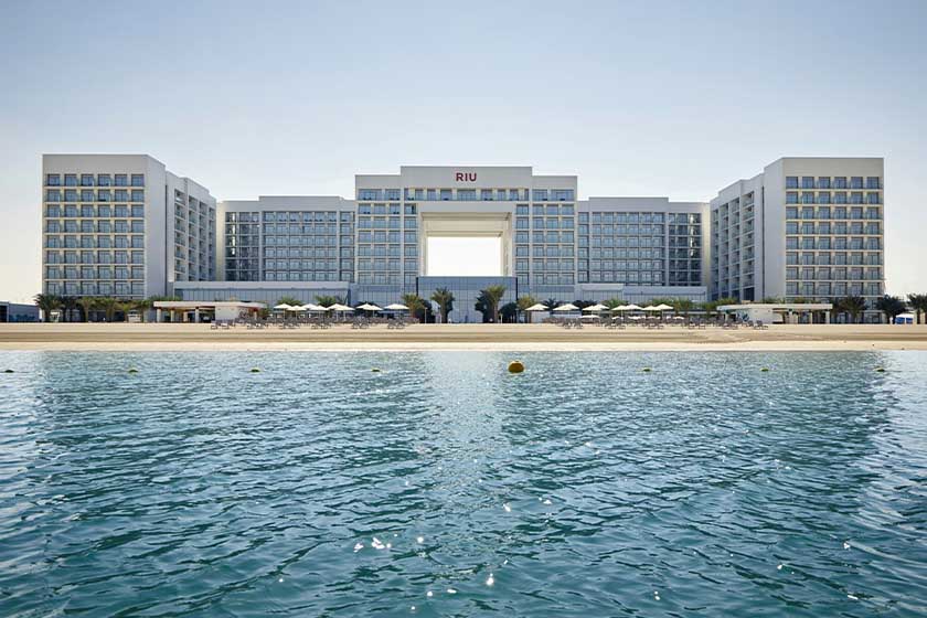 Riu Dubai Beach Resort - Facade