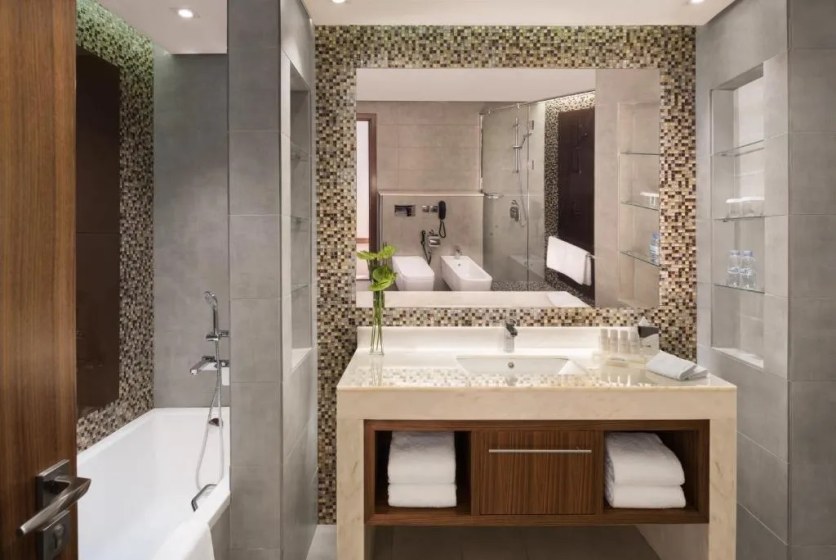  Radisson Blu Hotel Dubai Waterfront - Suite With Burj khalifa view and Lounge Access
