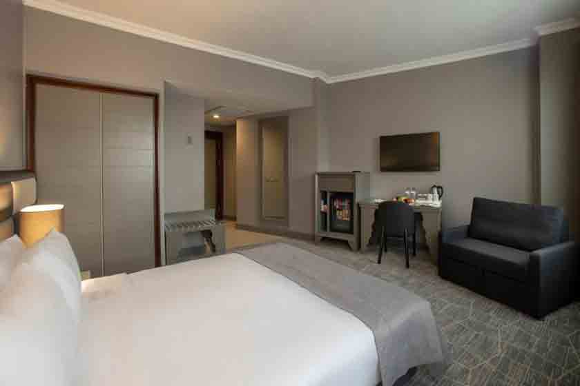 Taksim Square Hotel - Family Connection Room