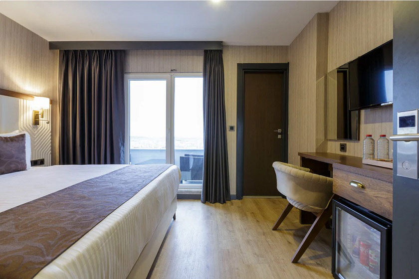 Operla Airport Hotels Trademark Collection by Wyndham istanbul - Junior Suite Room