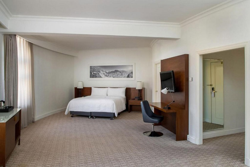 Armenia Marriott Hotel Yerevan - Executive Deluxe, Executive lounge access, Guest room, 1 King