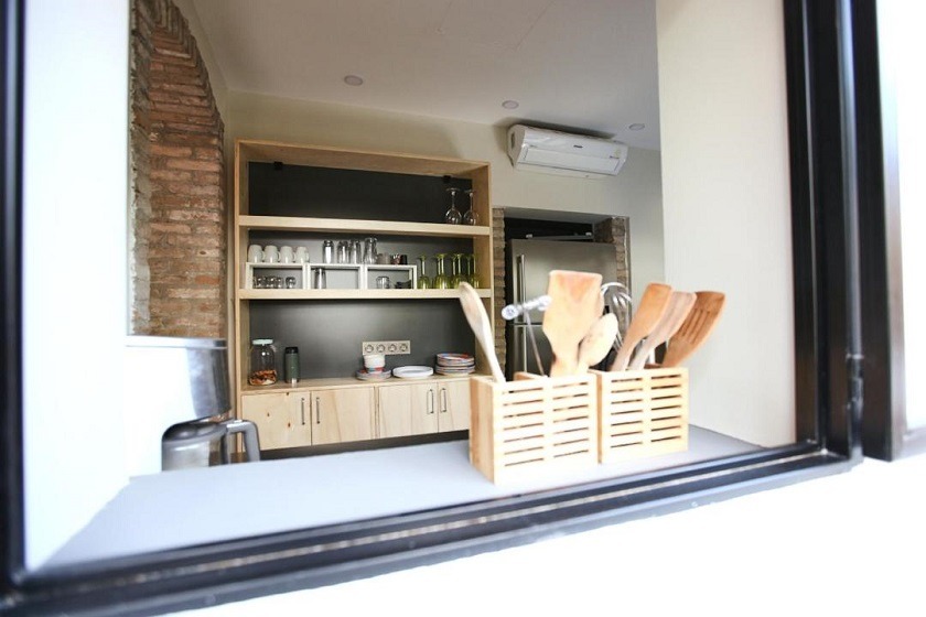 Flaneur Hostel Antalya - shared kitchen 