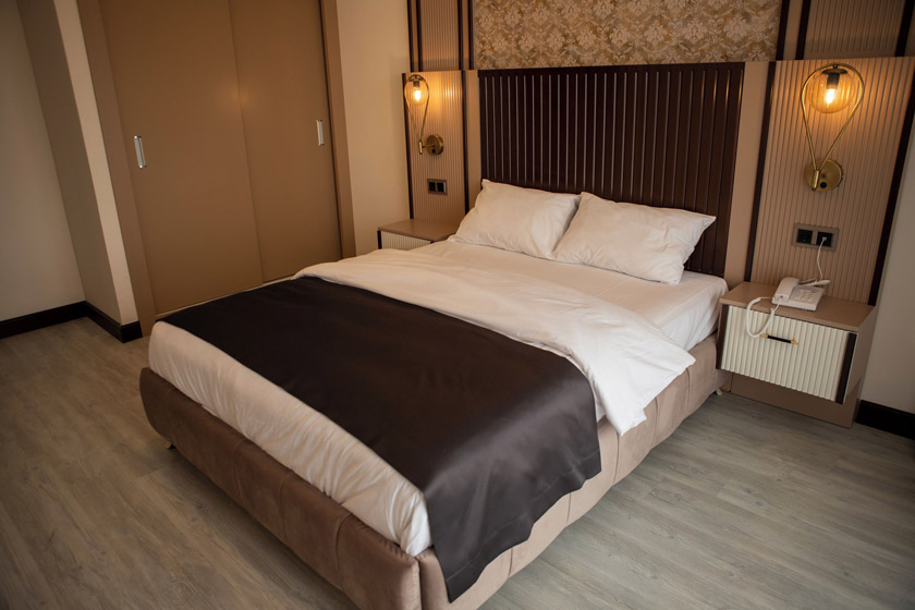 Hotel Eden's Van - Family Room