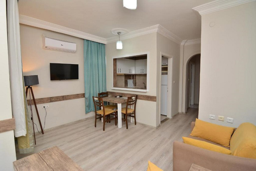 Cleopatra King Apart Antalya - Deluxe Apartment with Balcony