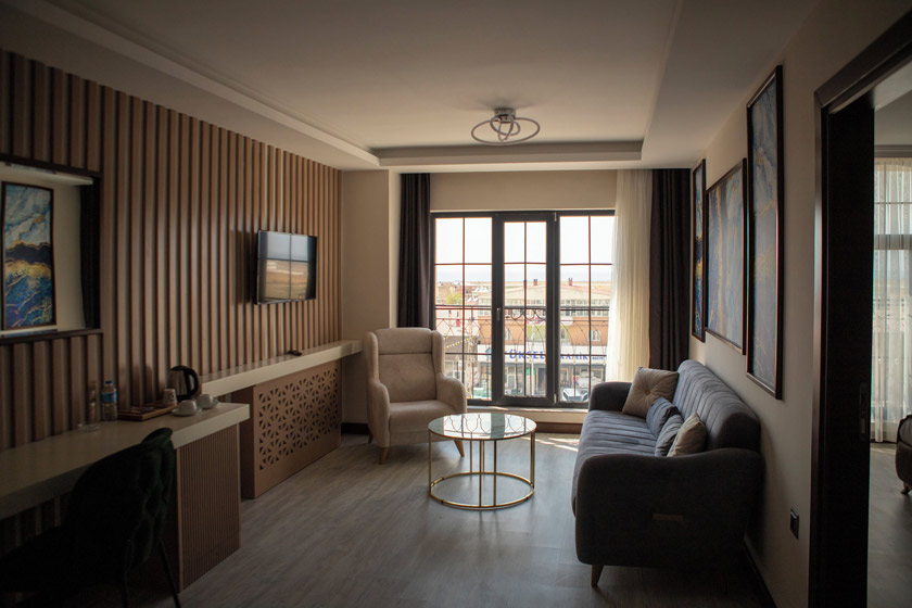 Hotel Eden's Van - Family Room