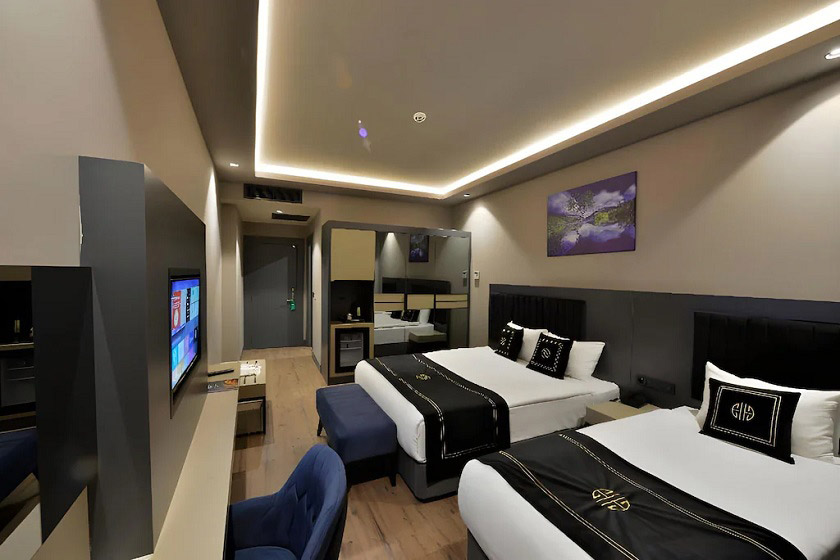 Hidden Hills Istanbul Airport Hotel Istanbul - Superior Triple Room