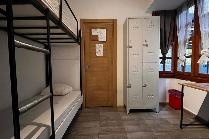 Kuyu Beergarden Hostel Antalya - Bed in 4-Bed Female Dormitory Room